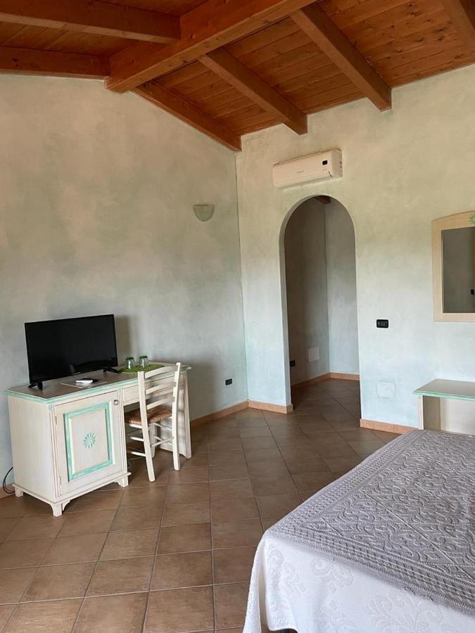 Agriturismo San Giovanni Villa ออลเบีย ภายนอก รูปภาพ